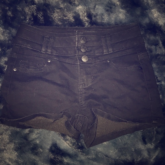 Jean Shorts - Picture 1 of 3